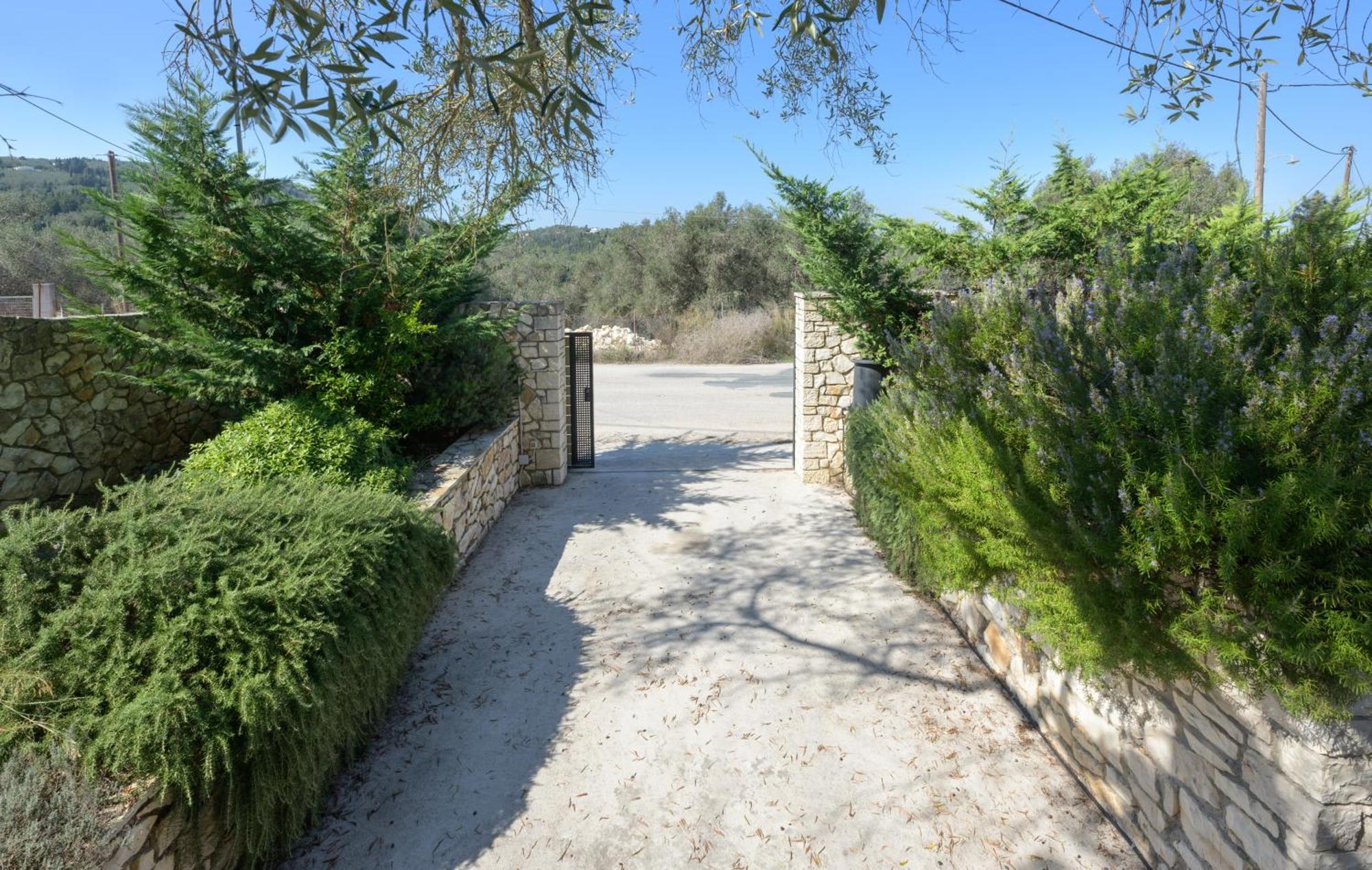 Villa Bougarini Haven Family Villa Rock Pool Oasis Ieromonachos Eksteriør billede