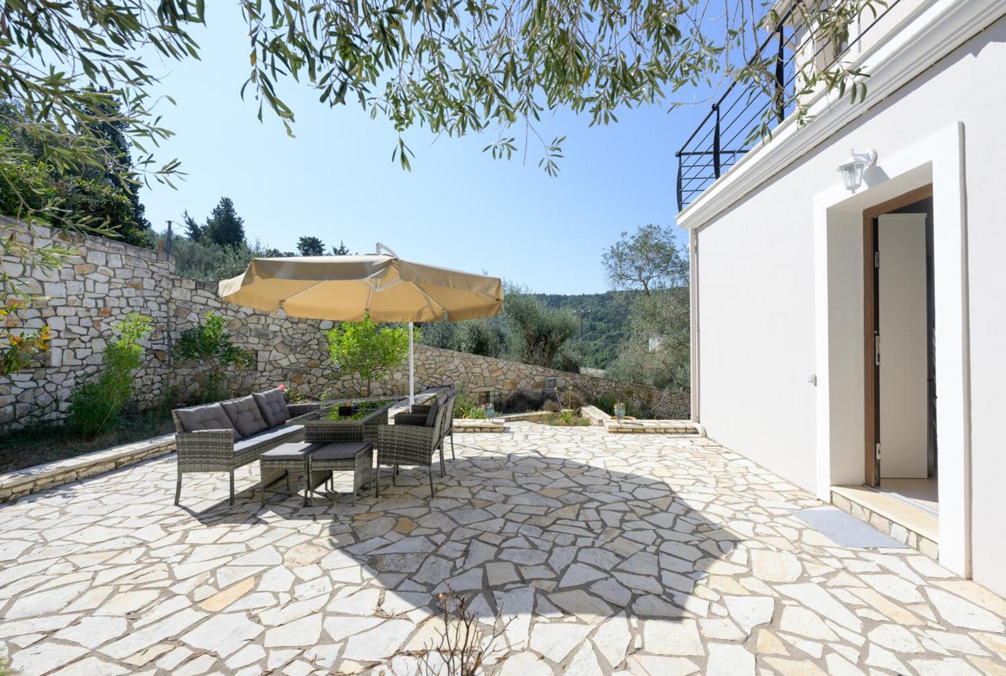Villa Bougarini Haven Family Villa Rock Pool Oasis Ieromonachos Eksteriør billede