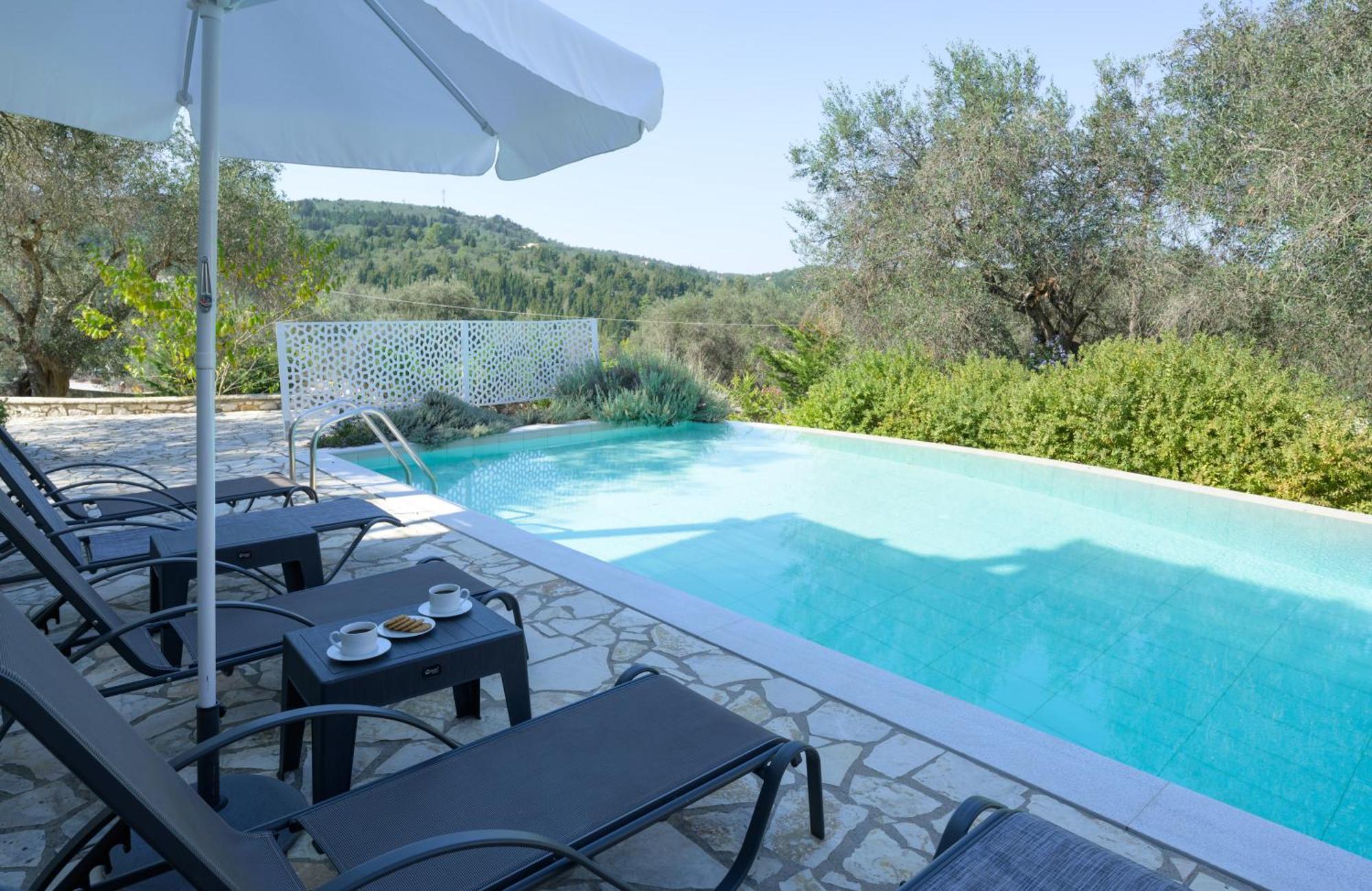 Villa Bougarini Haven Family Villa Rock Pool Oasis Ieromonachos Eksteriør billede