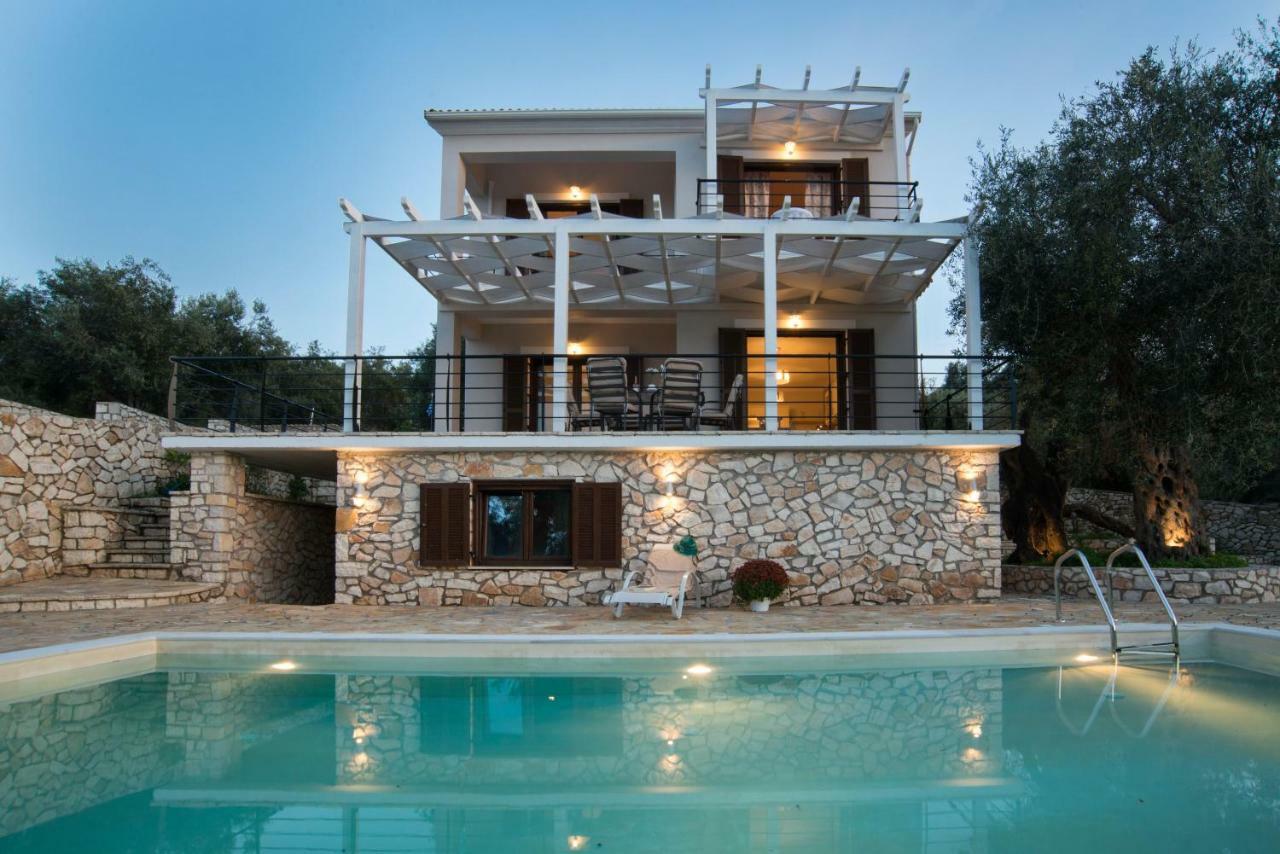 Villa Bougarini Haven Family Villa Rock Pool Oasis Ieromonachos Eksteriør billede